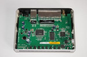 D-Link DIR-300 - inside